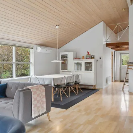 Holiday home Lovely In Pot Strandby