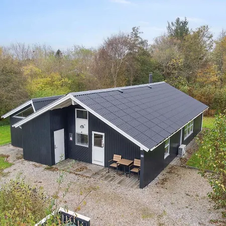 Holiday home Lovely In Pot Strandby Sonderby (Midtjylland)