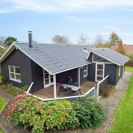 度假居 Lovely In Pot Strandby Sonderby (Midtjylland)